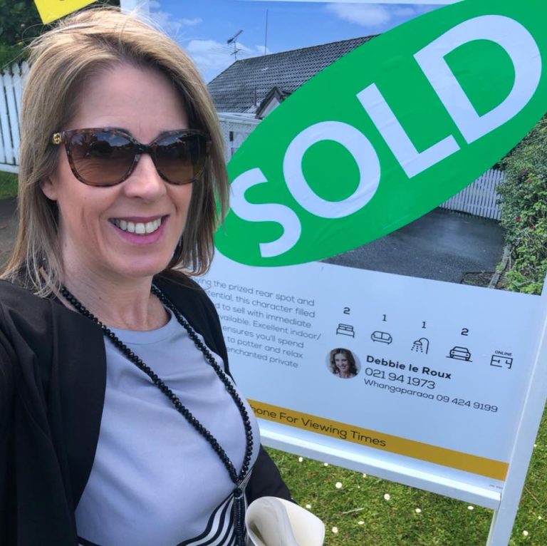 Debbie le Roux – Residential Sales Barfoot and Thompson