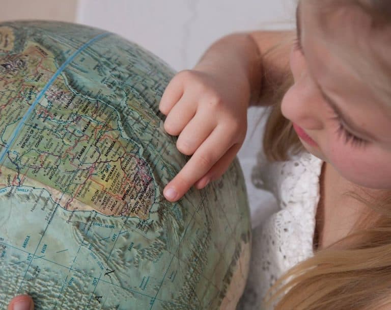 Worlds Apart Living in One Heart